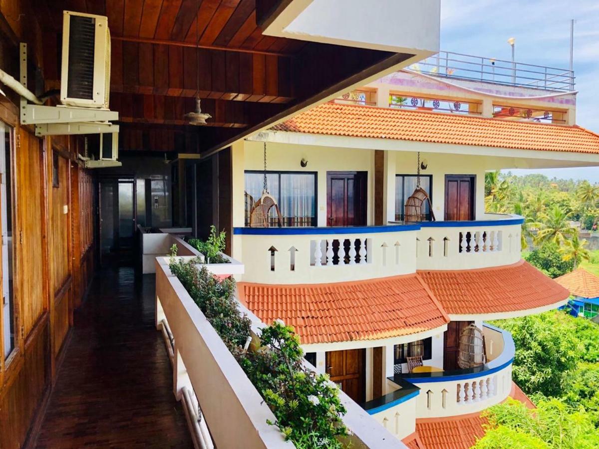 Ayurlaya Beach Retreat 可瓦兰 外观 照片