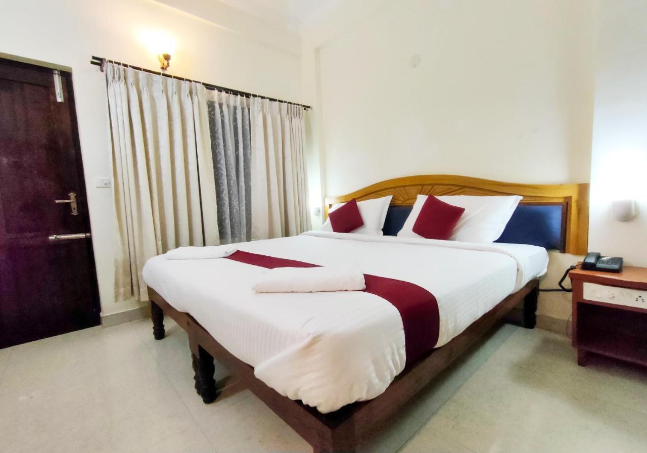 Ayurlaya Beach Retreat 可瓦兰 外观 照片